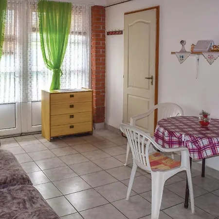 Дом отдыха One Bedroom Holiday In Baltonlelle